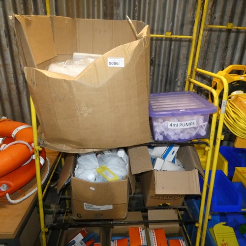 5006 - A quantity of various plastic lids, bottle hand pumps etc. Contents of 2 shelves