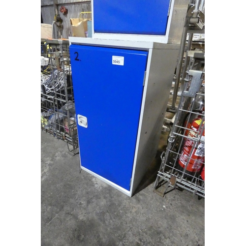 5045 - A Bott grey / blue metal single door cabinet with a pull out drawer inside approx 50 x 55 x 100cm hi... 