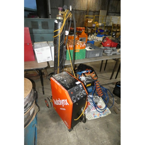 5105 - 1 welder by BOC type Autolynx, 240v