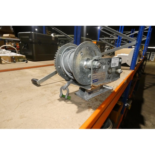 5151 - 1 hand operated winch by Altron