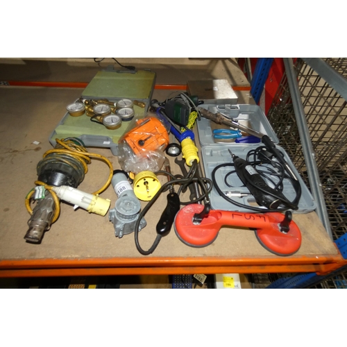 5188 - A quantity of various items including gauges, a TCH multitool 240v etc