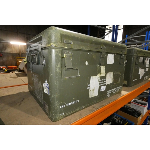 5233 - 1 ex-MOD green flight case approx 79 x 60 x 48cm high