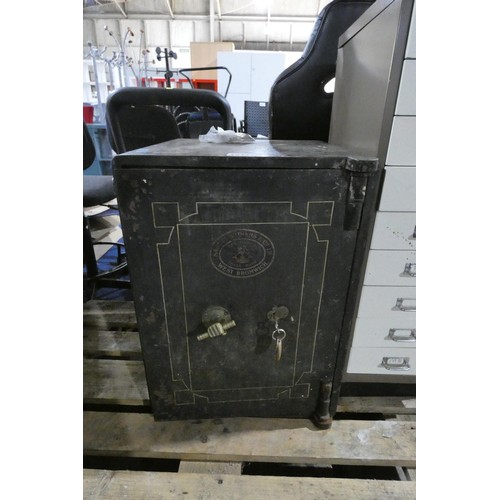 1517 - A heavy vintage safe by Samuel Withers with key, safe has 2 drawers inside both with keys, keys are ... 