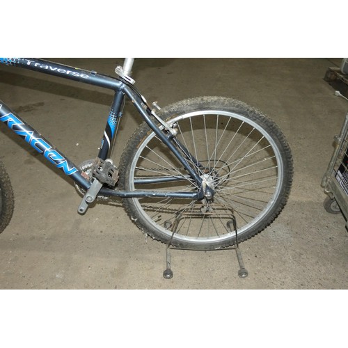 2091 - A men's mountain bike by Saracen type Traverse