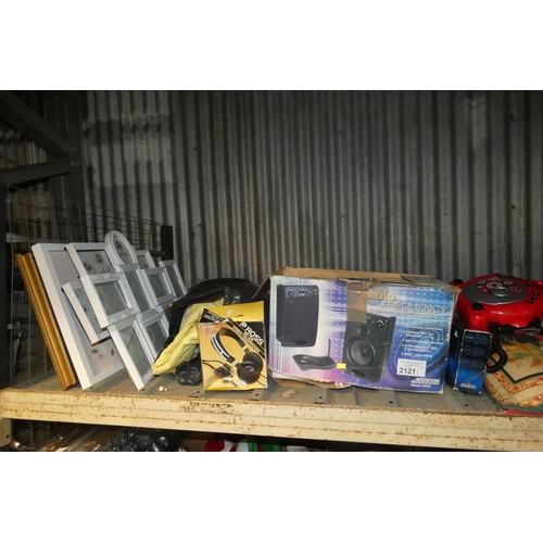 2121 - A quantity of various household items including photo frames, clocks, a wireless speaker system, Lla... 