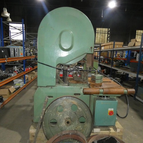 5293 - A Robinson heavy duty Re-Saw type EF/T, power fed band saw. 36 inch, machine no. 1180, test no. 79/2... 