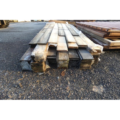 5842 - A quantity of wooden T&G boards (bottom stack)