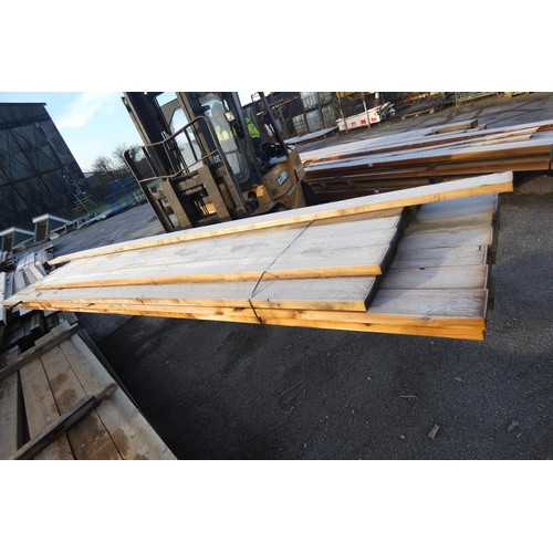 5847 - A quantity of timber comprising of 15cm x 4.5cm, lengths very up to approx 480cm (top stack)