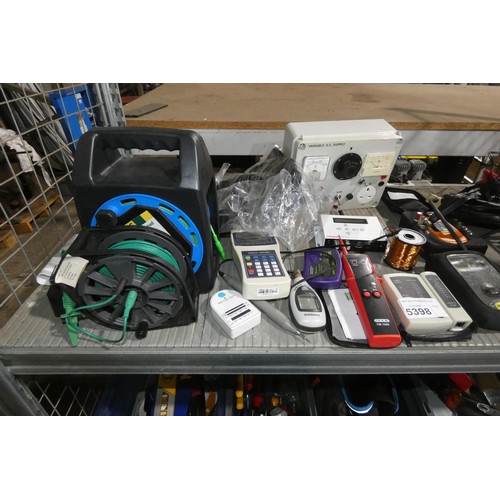 5398 - A quantity of various electronic test equipment. Details as per the photograph. Contents of 1 shelf