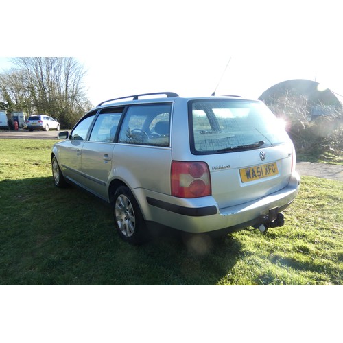 5913 - Volkswagen Passat Estate TDI 130 Sport , Silver, Reg WA51 XFG, 19/11/2001, 6 spd Manual Diesel 1896c... 