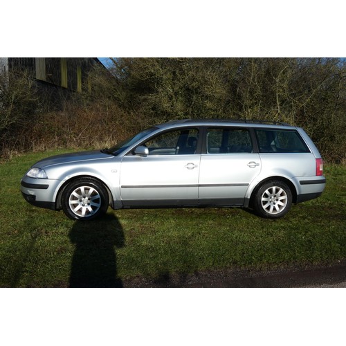 5913 - Volkswagen Passat Estate TDI 130 Sport , Silver, Reg WA51 XFG, 19/11/2001, 6 spd Manual Diesel 1896c... 