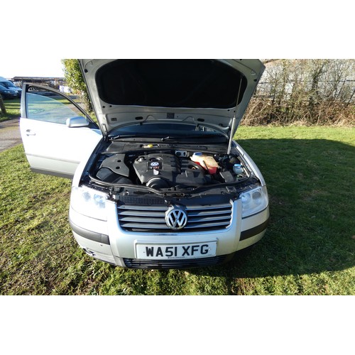 5913 - Volkswagen Passat Estate TDI 130 Sport , Silver, Reg WA51 XFG, 19/11/2001, 6 spd Manual Diesel 1896c... 