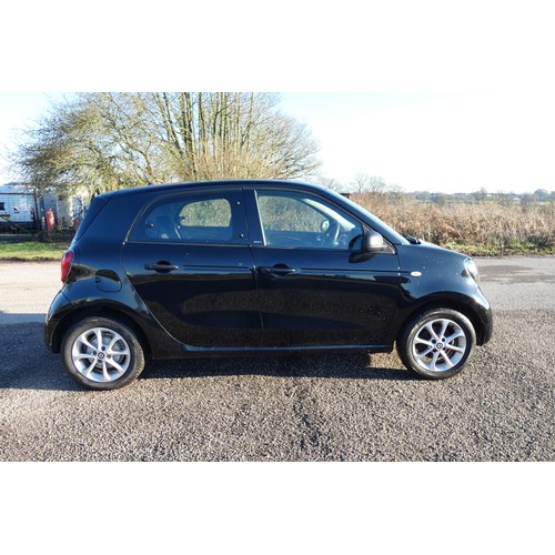 5912 - Smart ForFour Passion 5 door Hatchback Black. Reg: WA18 WMD, 29/03/2018, 5 speed manual Petrol  999c... 