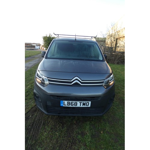 5905 - Citroen Berlingo M Diesel 1.6 Blue HDi 650kg Enterprise 75PS Van, Reg: LB68 TMO, 1st reg 31/01/2019,... 