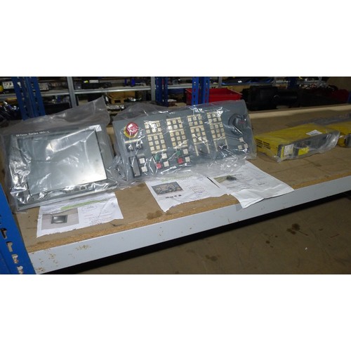 5332 - 5 x FANUC automated robotic manufacturing spare parts comprising 1 x Series 160i-L CNC unit, 1 x las... 