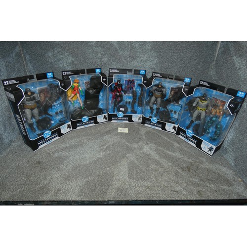 92 - 5 DC Universe boxed unused collectible action figures, 3 x Batman, 1 x Robin & Batwoman - retail app... 