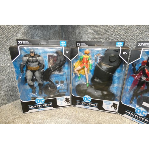 92 - 5 DC Universe boxed unused collectible action figures, 3 x Batman, 1 x Robin & Batwoman - retail app... 