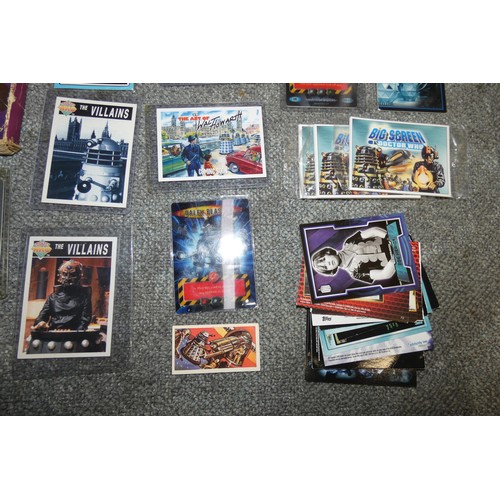 531 - A quantity of various used Doctor Who battles in time trading cards, starter decks, etc