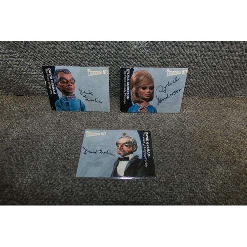 552 - 3 x rare Gerry Anderson/Thunderbirds autograph cards, Lady Penelope, Parker & Kyrano