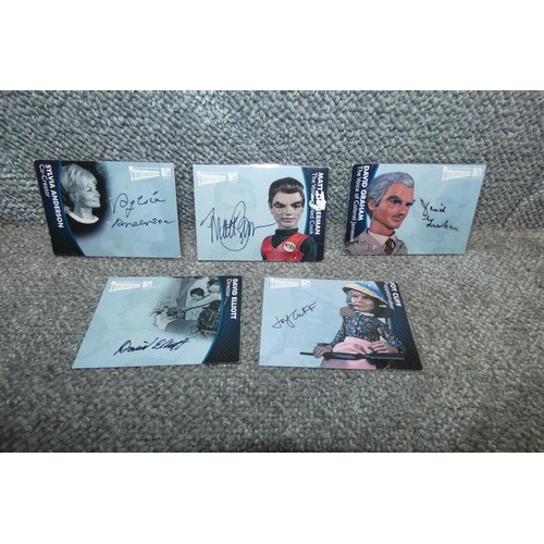 558 - 5 x rare Gerry Anderson/Thunderbirds autograph cards, please see pictures for more details