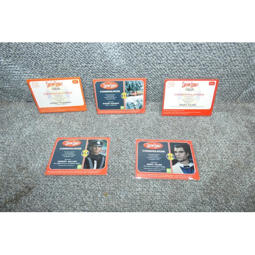 561 - 5 x rare Gerry Anderson/Captain Scarlet autograph cards, please see pictures for more details