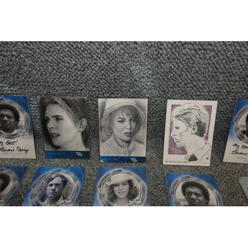 667 - 3 x rare trading Sketch cards from The Man Who Fell To Earth by Andy Fry etc, 15 x autograph cards, ... 