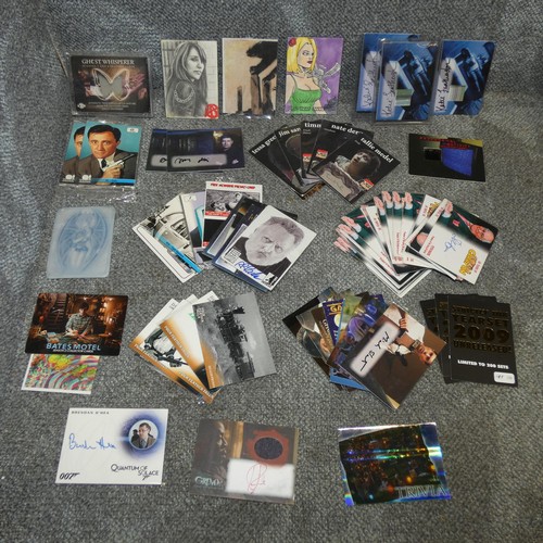 672 - A large quantity of various collectible trading cards including 2 x sketch cards, a canvas chase car... 