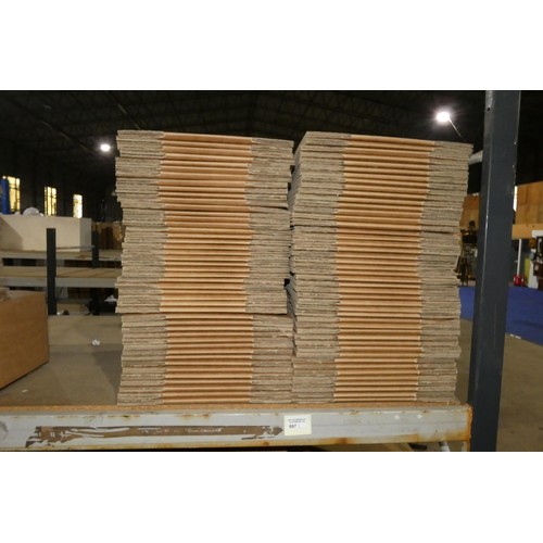 697 - A quantity of approx 90 flat pack boxes size 229x152x152mm