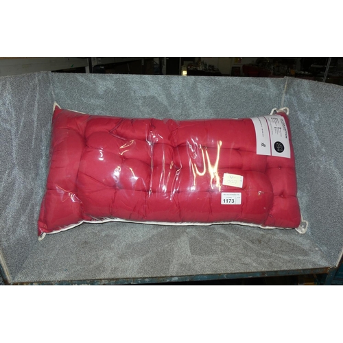 2 x Glencrest cushions for garden chairs (both matching / seat pad with