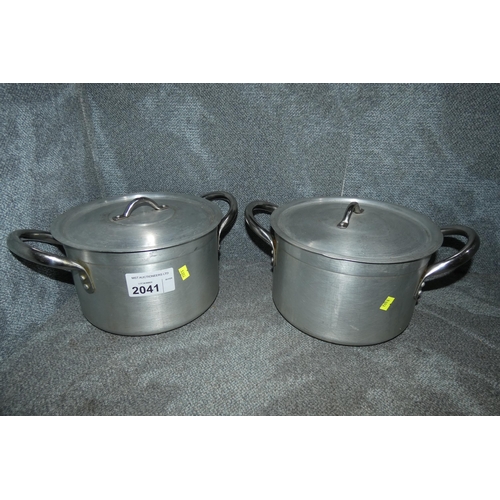 2041 - 2 x 14cm aluminium stock pots with lids