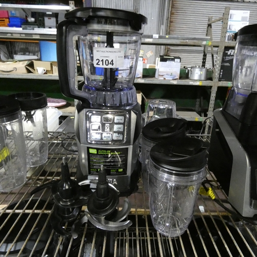 2104 - A Ninja blender type Auto IQ pro comes with accessories.  Tested Working