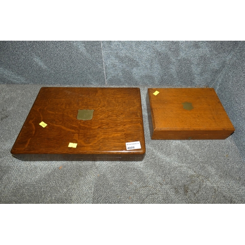 4009 - 2 vintage wooden boxes (half shelf)