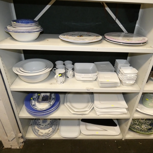 4031 - A quantity of miscellaneous plain white and other blue decorative dinnerware (4 shelves)