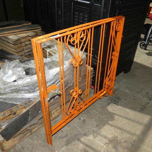 3072 - 2 x orange painted metal gates each approx 89cm wide x 87cm high