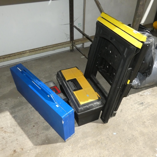 3075 - 2 tool boxes with contents, 2 folding plastic trestles and a small folding picnic table