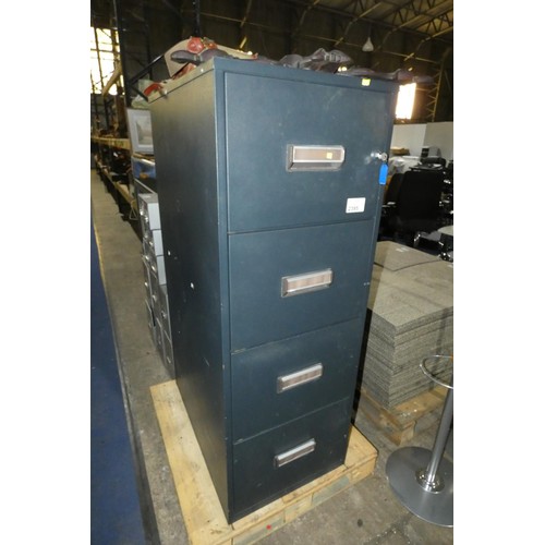 2395 - A Chubb fire resisting four drawer filing cabinet type Brandklass A90 supplied with 1 key, approx 51... 