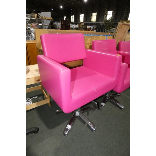 3193 - A pink upholstered hair salon chair with foot operated height adjustment