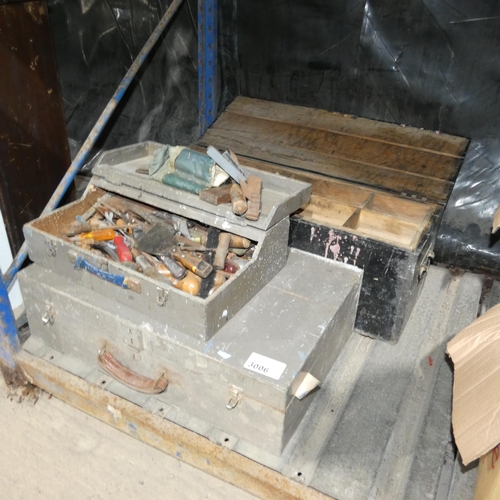 3006 - 3 x vintage wooden tool boxes and a quantity of various tools