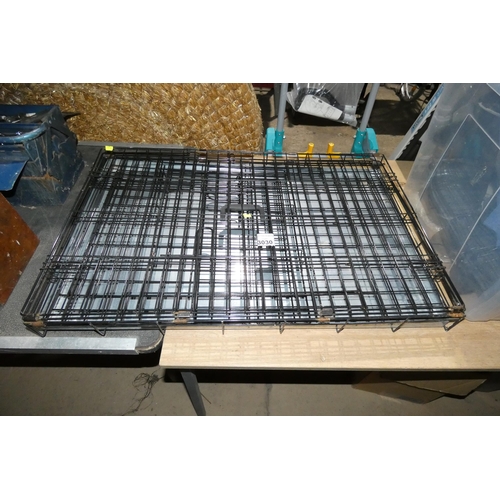 3030 - A folding pet cage