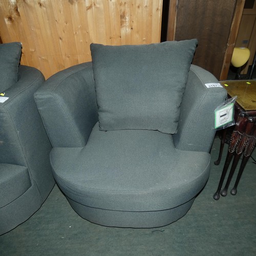 3187 - A grey upholstered swivelling tub chair