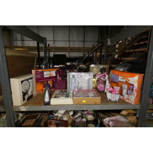 3115 - A quantity of various items including toiletries, crockery etc. Contents of 1 bay /3 shelves