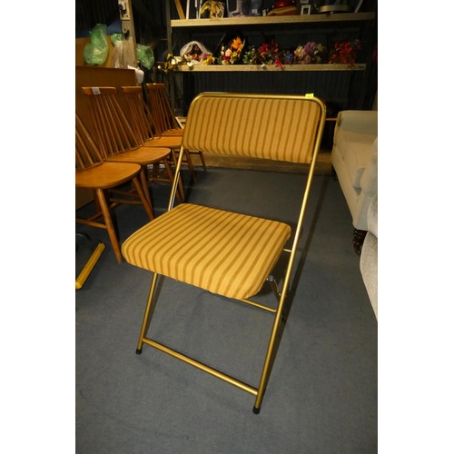 3137 - 4 x matching vintage folding chairs made in France by Lafuma