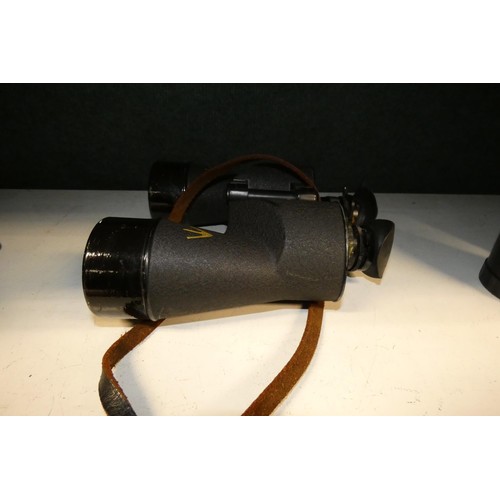 4038 - 5 sets of vintage binoculars comprising 1 x Carl Zeiss Jena Septarem Super S 7 x 40W, 1 x SARD (Squa... 