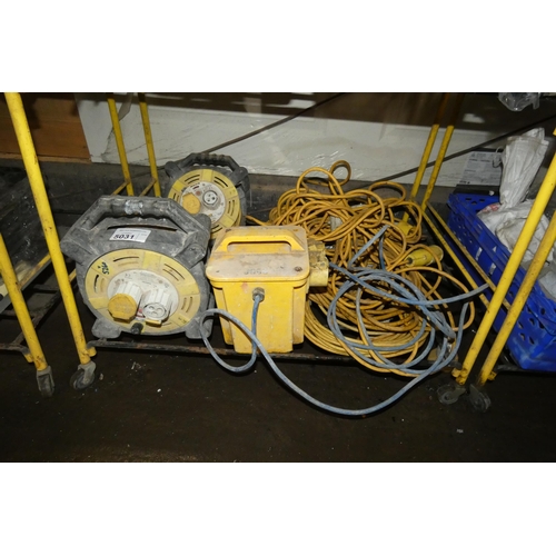 5031 - 1 x site transformer 110v and a quantity of various 110v extension leads. Contents of 1 shelf