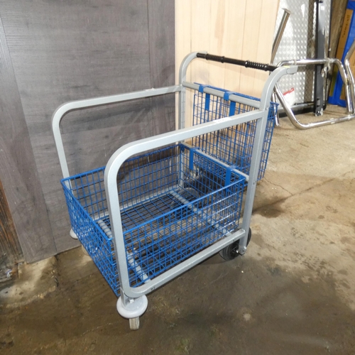 5035 - A post room / warehouse type trolley