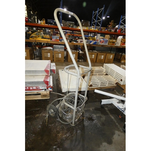 5039 - 1 x gas bottle trolley - light brown