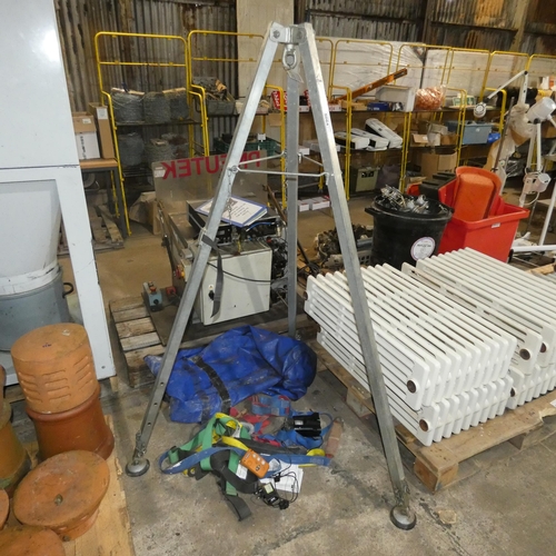 5064 - A Shorco tripod SWL 500kg (no winch included) together with several harnesses and a Crowcon T3 gas d... 