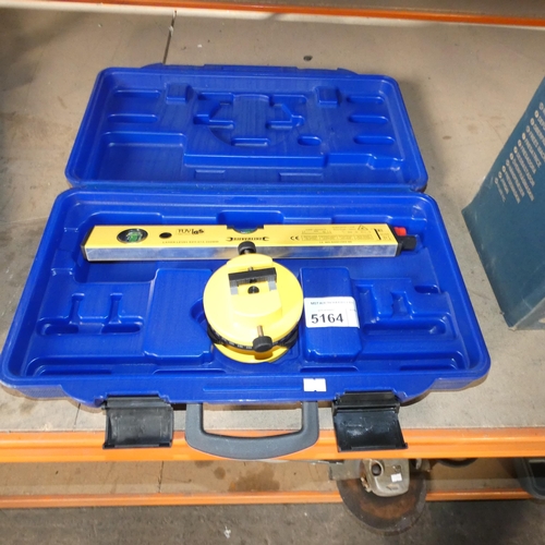 5164 - A Silverline laser level type EPT-97A 400mm