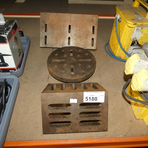 5180 - 2 x slotted angle plates and 1 x circular face plate (has screw fitting so fits lathe etc)