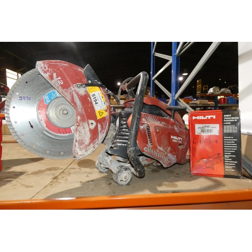 5194 - A Hilti petrol engine stone cutting saw type DSH700 with a diamond blade fitted